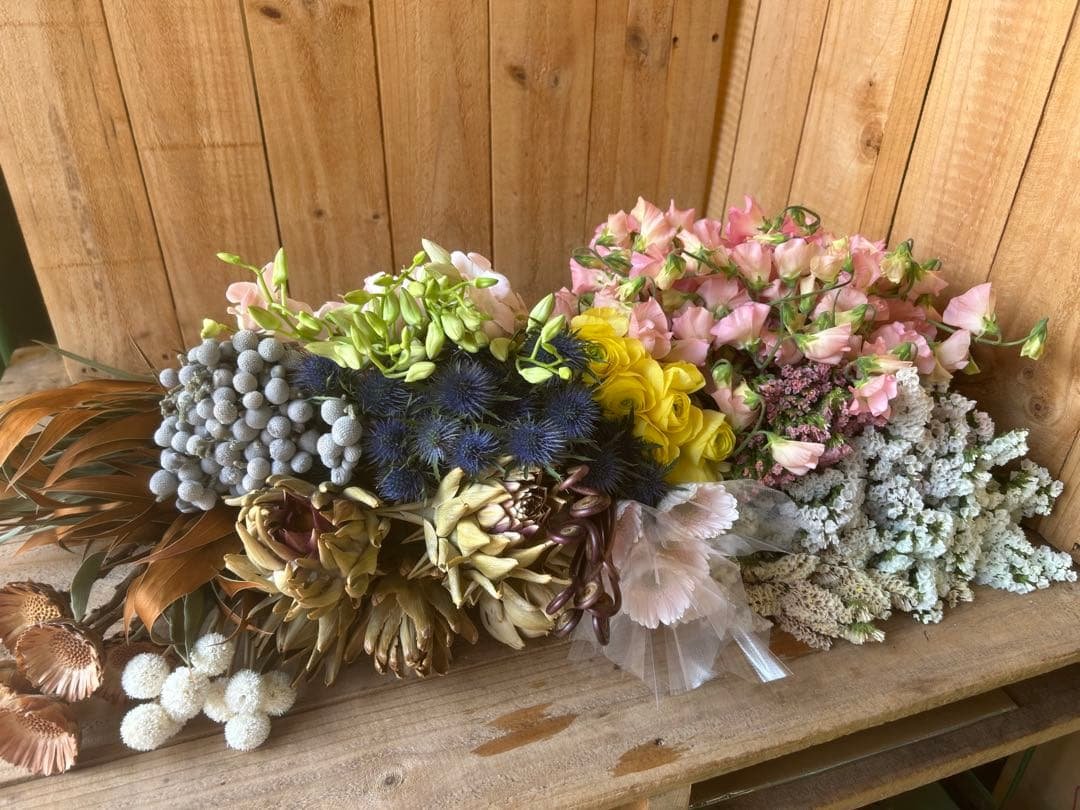 ✨年末お特MIX【Ａ】ラナン　スイートピー　スターチス　スワッグ　生花