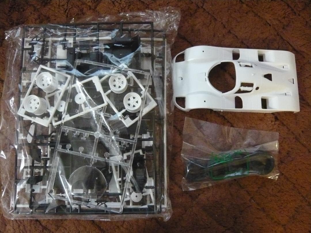 【初版品】ハセガワ模型1/24、マツダ７６７B、3チーム、３台セット販売