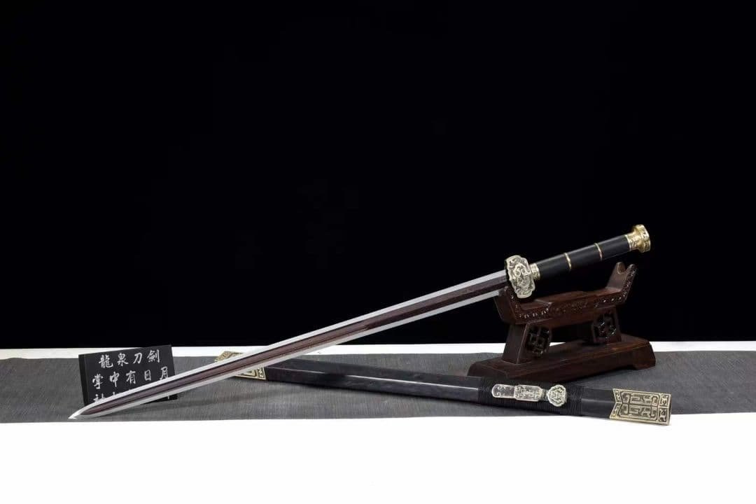 （ラッカー鞘）吉祥如意剣 古兵器 武具　刀装具　日本刀　模造刀 居合刀