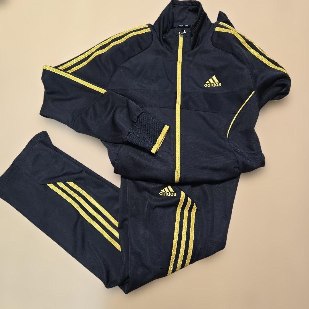 adidas ブラック/ゴールド ジャージ上下セット　Mサイズ