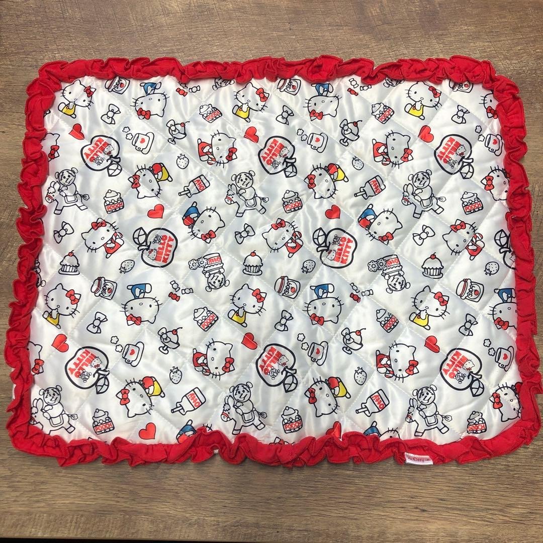 Otty＋HELLO KITTY フリル付きカフェマット