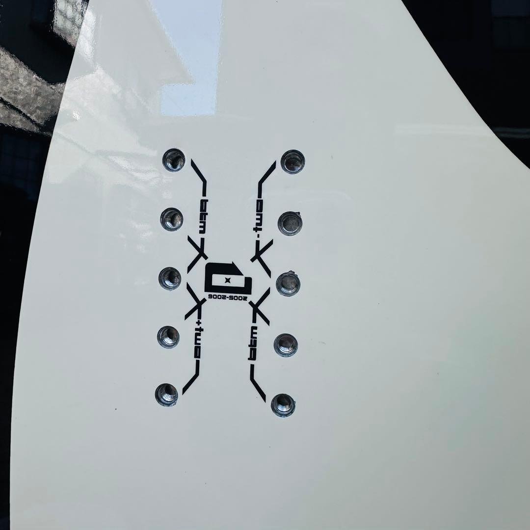 未使用 MW The Trinity 152cm スノーボード 板 キャンバー