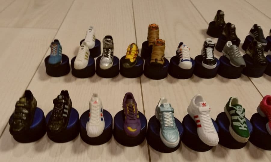 adidasスニーカーフィギュア×ペプシ
