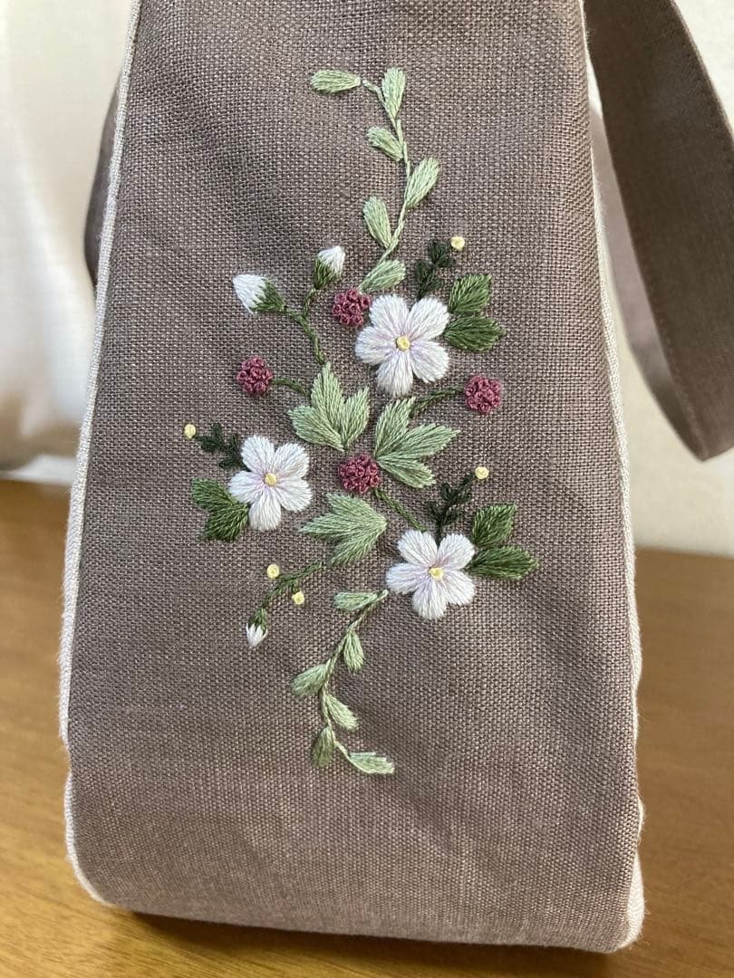 ハンドメイド手刺繍バッグ