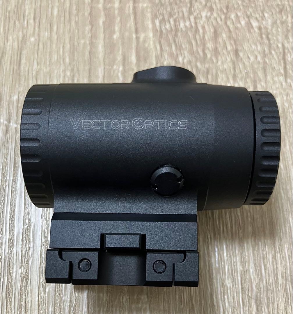 ベクターオプティクス　paragon 3×18 マグニファイア