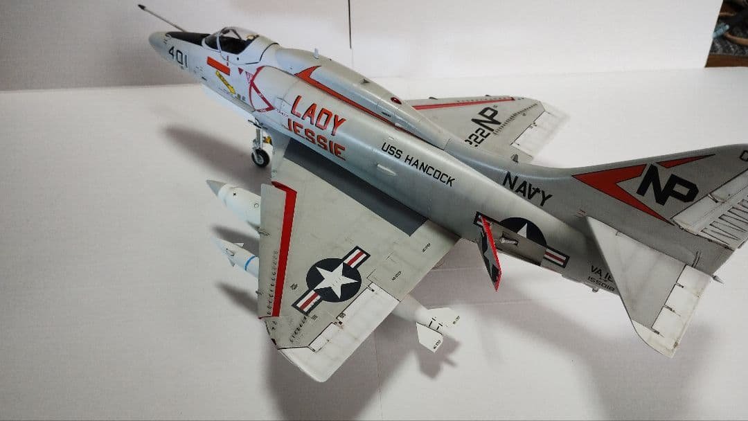 プラモデル完成機　1/32　A-4E/Fスカイホーク
