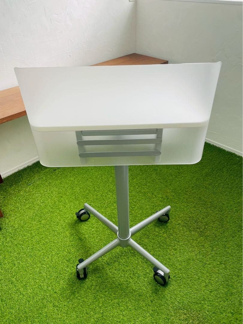 【美品】サンワサプライ 講演台 演台 100-DESK096 中棚付