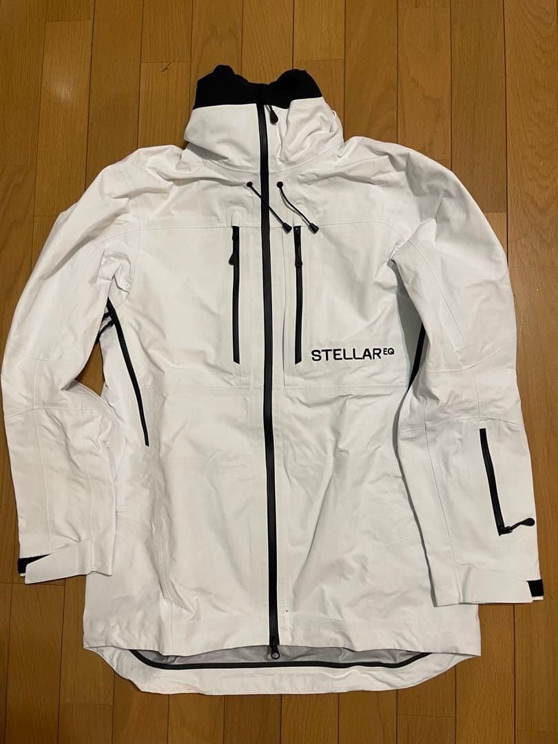 日本未入荷　STELLAR EQUIPMENT スキーウェア　レディース