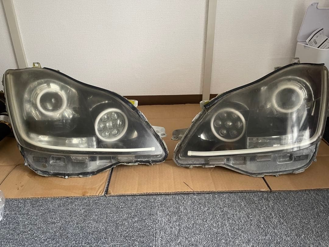 18クラウン ワンオフヘッドライト