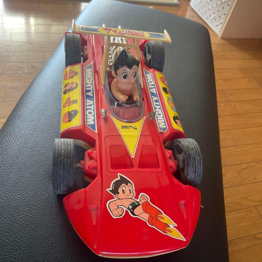 Mighty Atom フィギュア付きレーシングカー