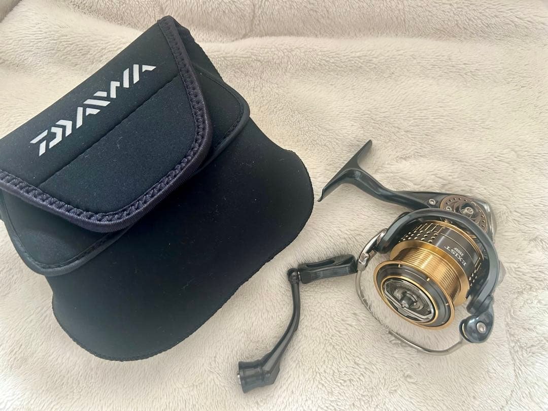 DAIWA EXIST 2505F スピニングリール