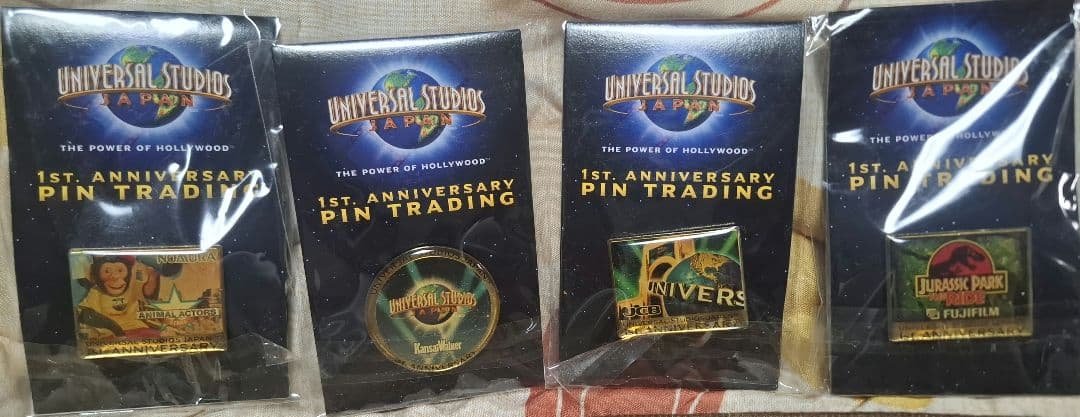 未開封 ユニバーサル・スタジオ・ジャパン 【1周年記念】ピンバッジセット