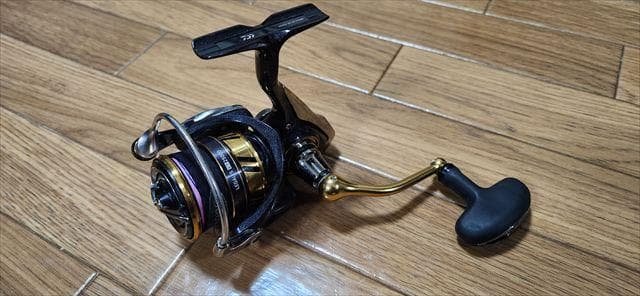 DAIWAダイワ_18LEGALISレガリスLT2500D
